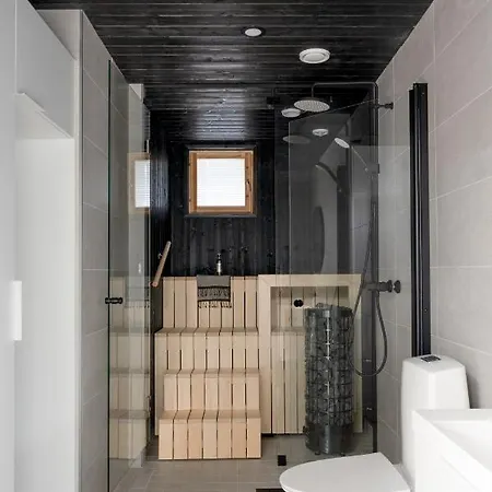 Lovely 3 Bedroom House For 6 فانتا