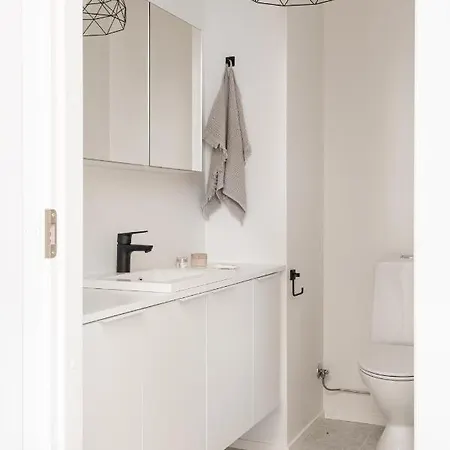 Apartamento Lovely 3 Bedroom House For 6 Vantaa